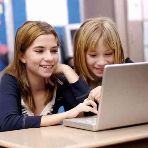 Procesos de enseñanza/aprendizaje en redes sociales digitales